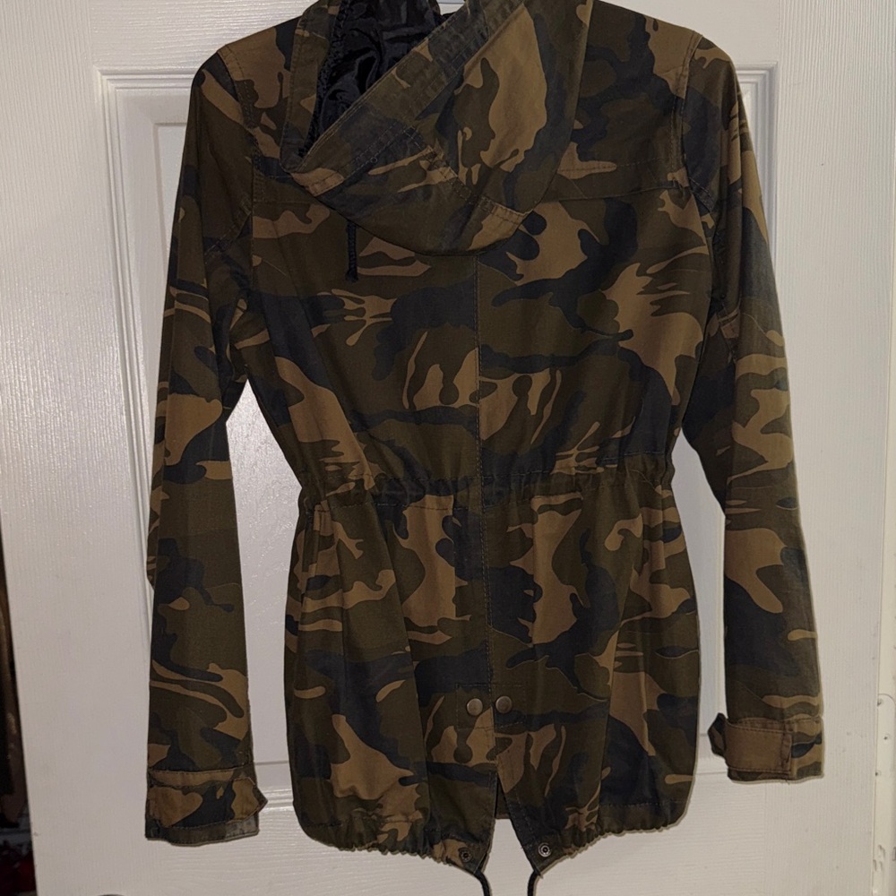Ambiance Women's Camo Hooded Utility Jacket - Olive & Brown - Picture 3 of 5